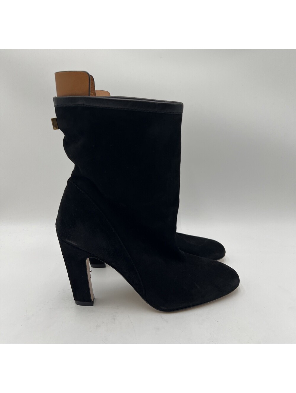Women’s be Stuart Weitzman Brooks black suede booties Size 5M